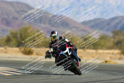 media/Jan-09-2022-SoCal Trackdays (Sun) [[2b1fec8404]]/Turn 14 (10am)/